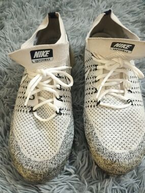 Nike Vapormax Womens White with Black Knit Athletic Shoes